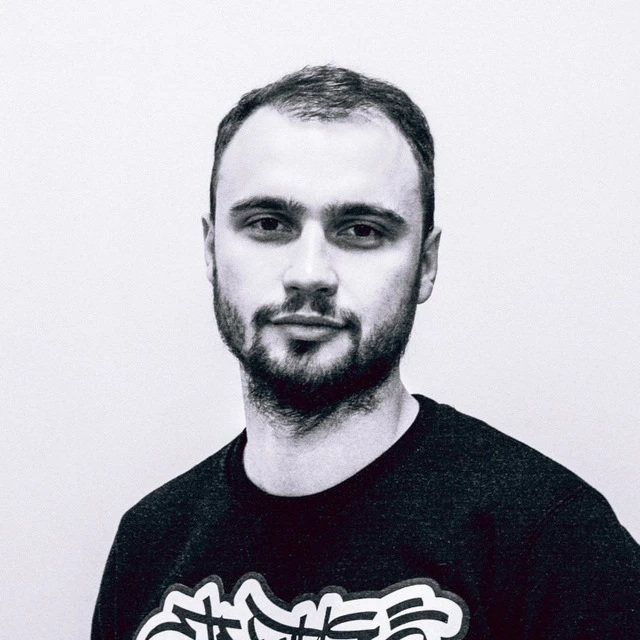 Денис Бруев