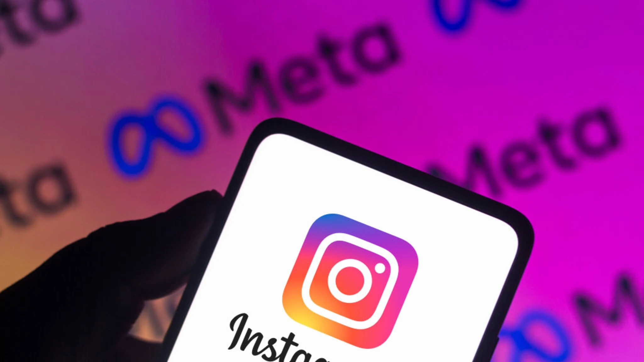 Как исправить ошибку «подождите несколько минут» в Instagram