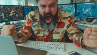 Апрельский шторм в Facebook*: почему банят аккаунты и как сейчас стабильно заливаться 