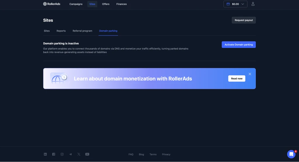 Интерфейс платформы RollerAds с информацией о парковке доменов и кнопкой активации.